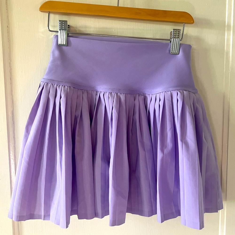 alo yoga light purple grand slam skirt XS